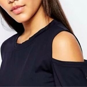 Varley Black Cold Shoulder Tee